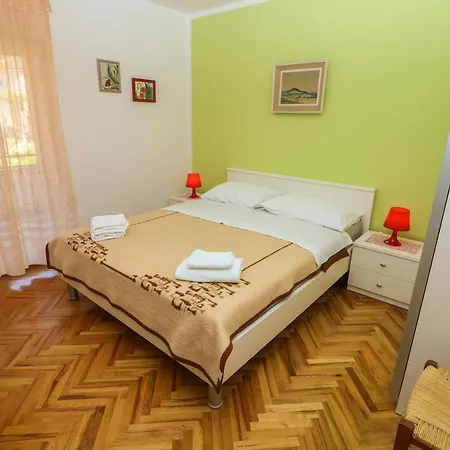 Πανσιόν Double With Terrace Tomica Baška