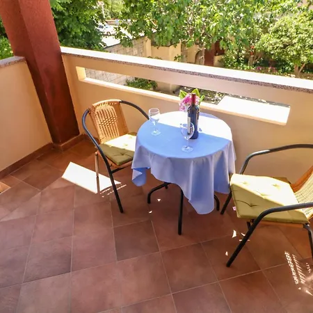 Double With Terrace Tomica Pensiune