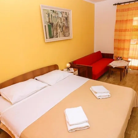 Pensiune Double With Terrace Tomica 3*